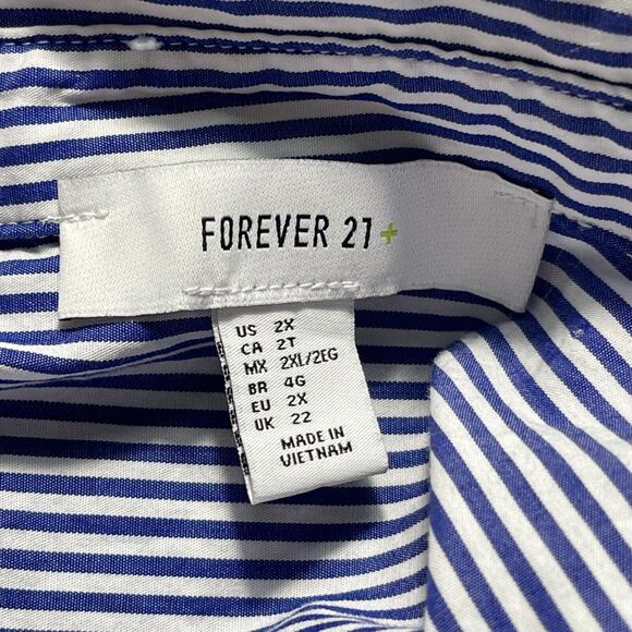 Seersucker Cropped Shirt Sz XL Blue Striped Summer Beach Front Twist Office - Picture 8 of 9